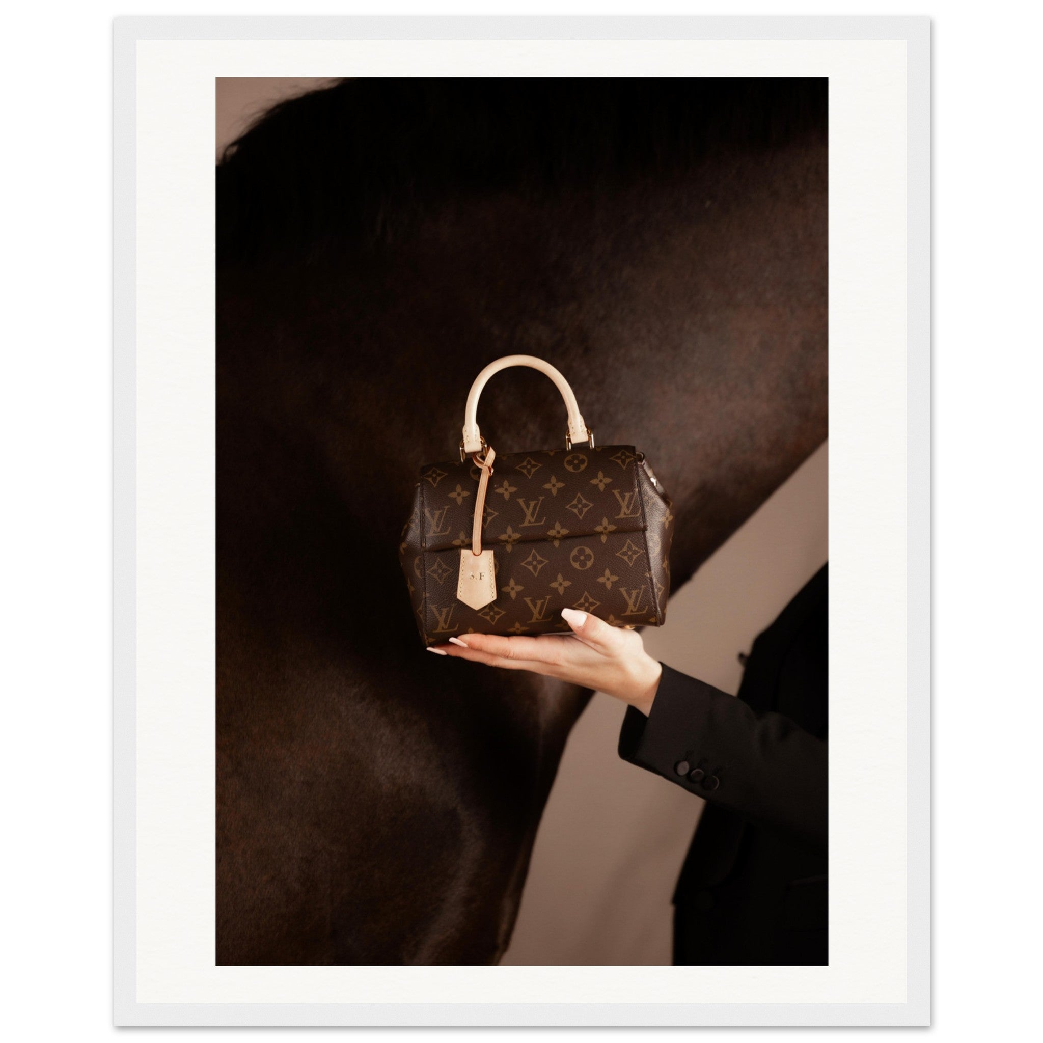 8fb5b9bd-73d8-49dd-85b3-ab22ac667d47